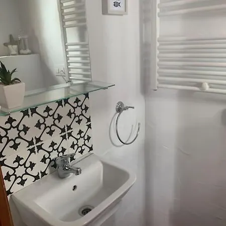 Cute Pueblo House In Heart Of Old Town بيت للعطل