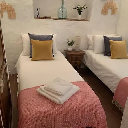Cute Pueblo House In Heart Of Old Town *